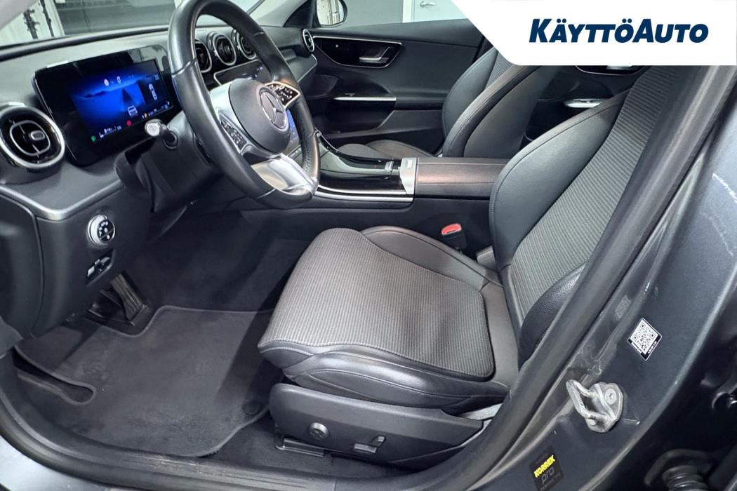 MERCEDES-BENZ C 2022