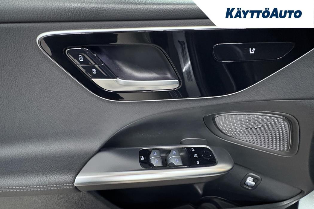 MERCEDES-BENZ C 2022