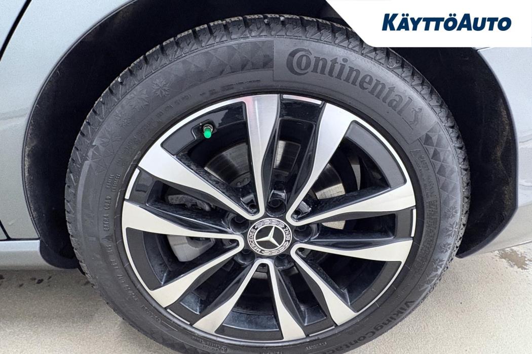 MERCEDES-BENZ C 2022