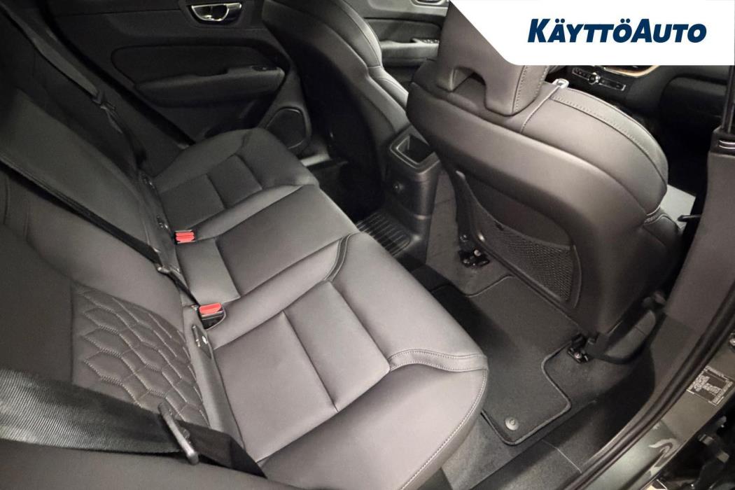 VOLVO XC60 2027
