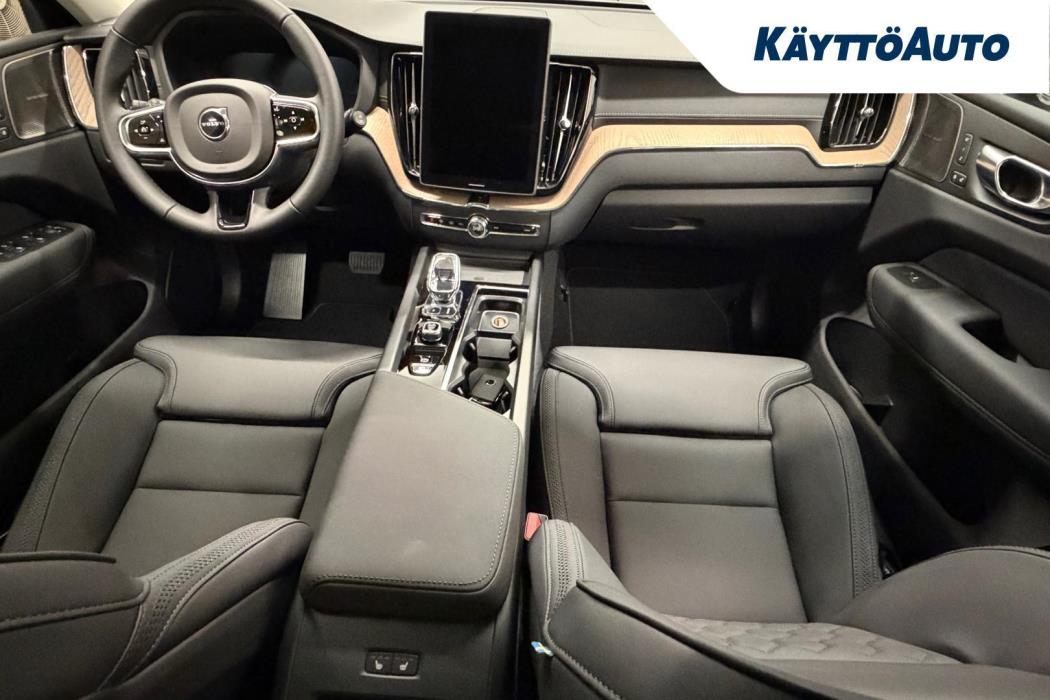 VOLVO XC60 2027