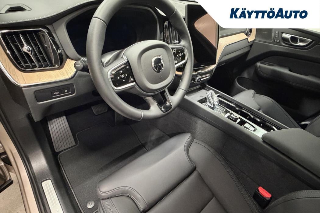 VOLVO XC60 2027