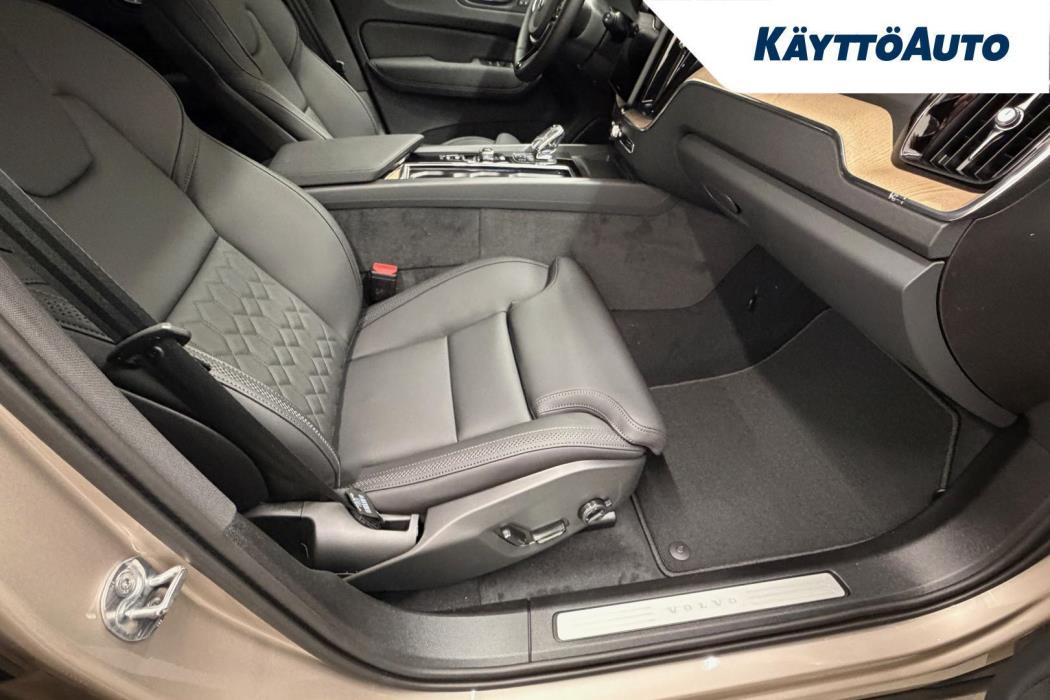 VOLVO XC60 2027