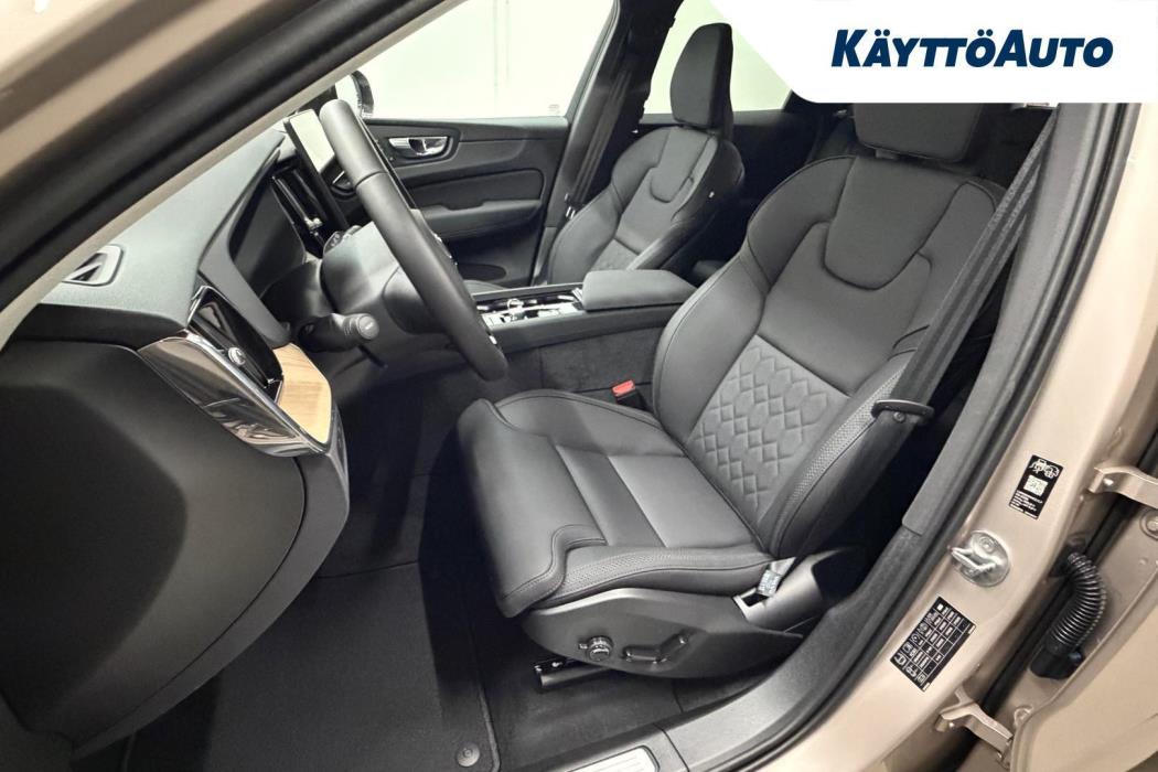 VOLVO XC60 2027