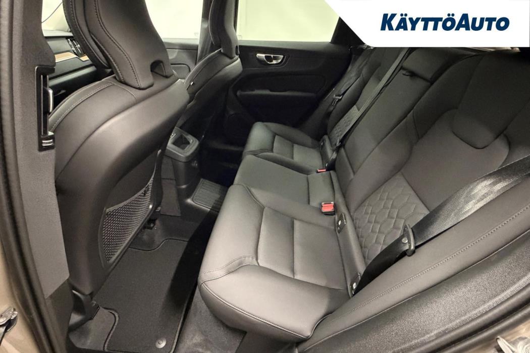 VOLVO XC60 2027