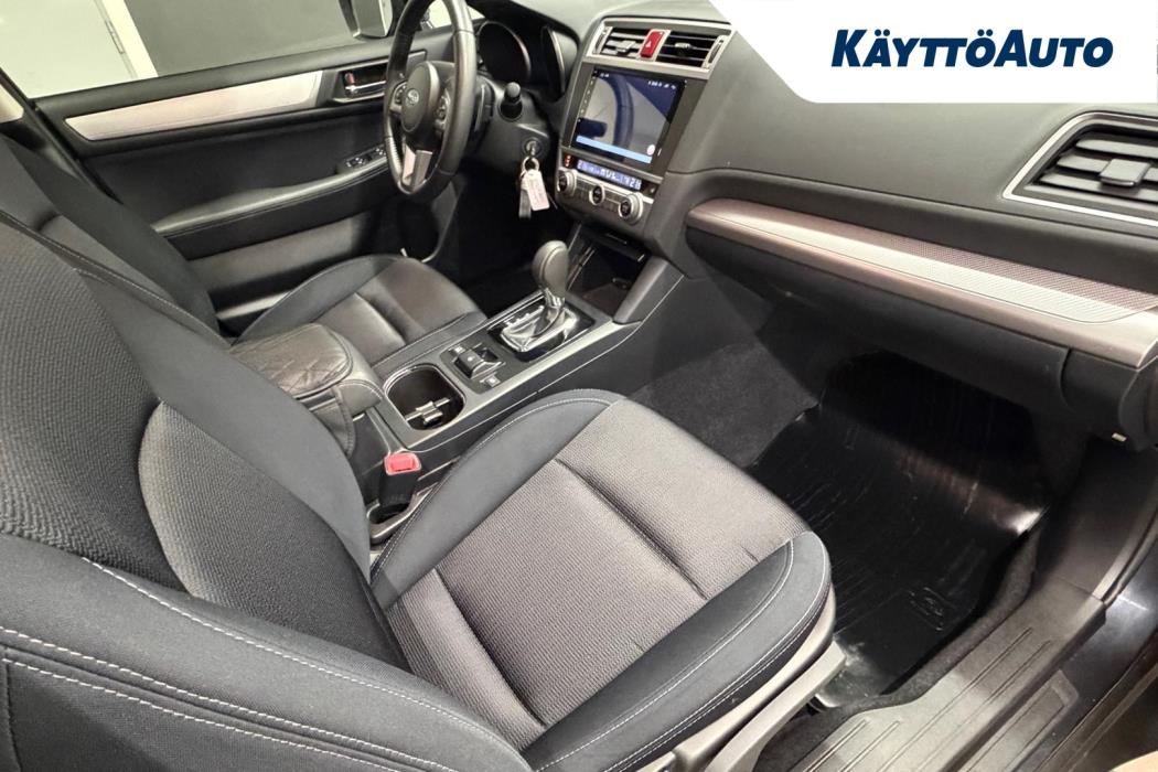 SUBARU Outback 2016
