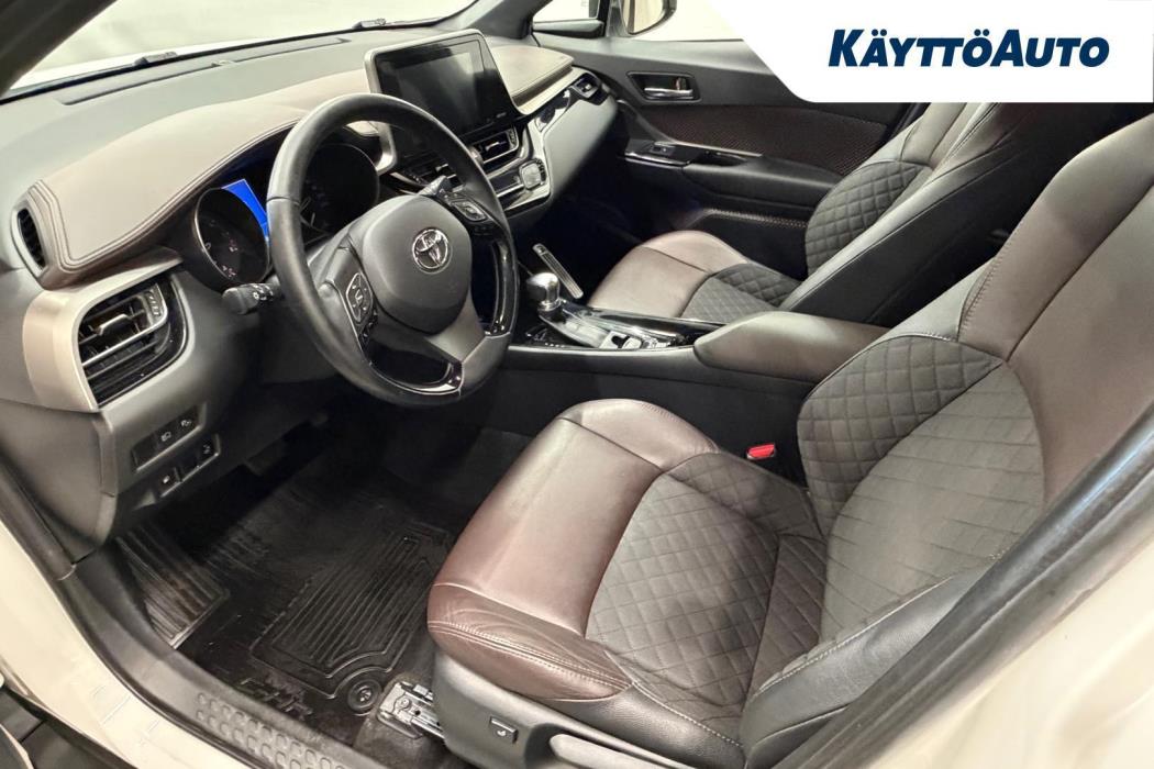 TOYOTA C-HR 2017