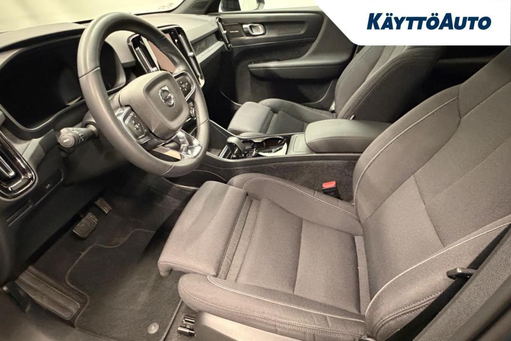 VOLVO C40 2023