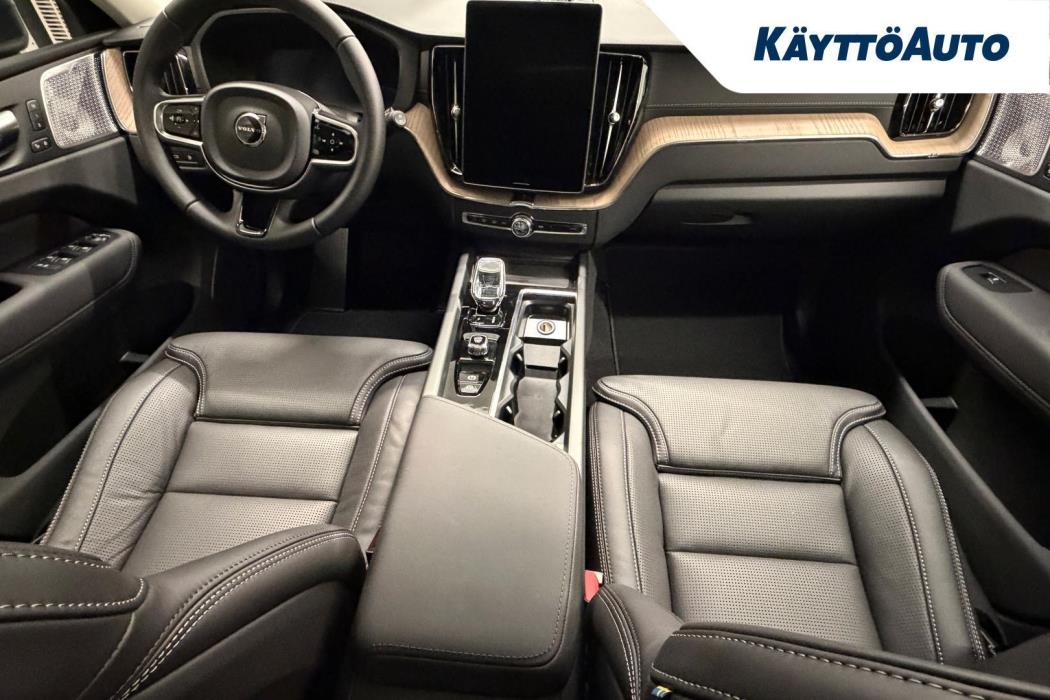 VOLVO XC60 2027