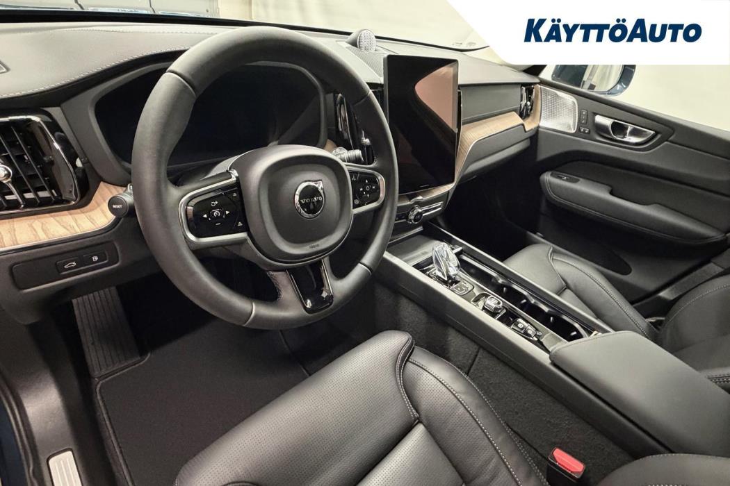 VOLVO XC60 2027