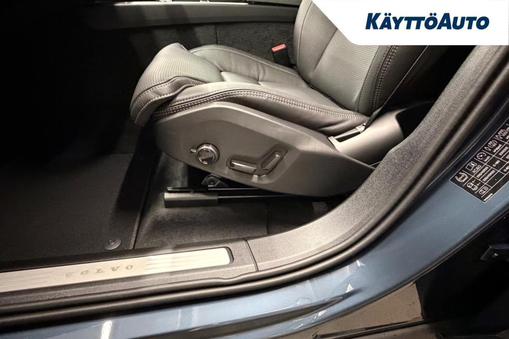 VOLVO XC60 2027