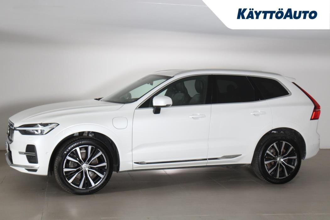 VOLVO XC60 2023