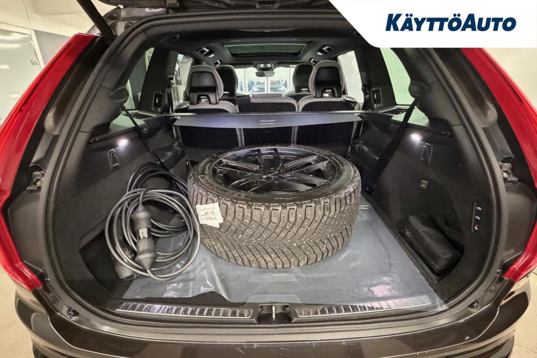 VOLVO XC90 2024