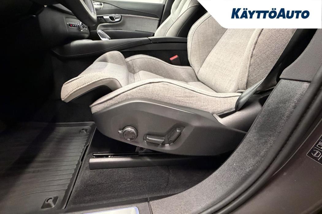 VOLVO XC90 2024
