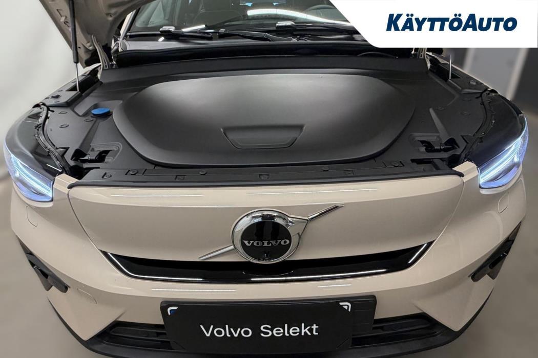 VOLVO EX40 2026