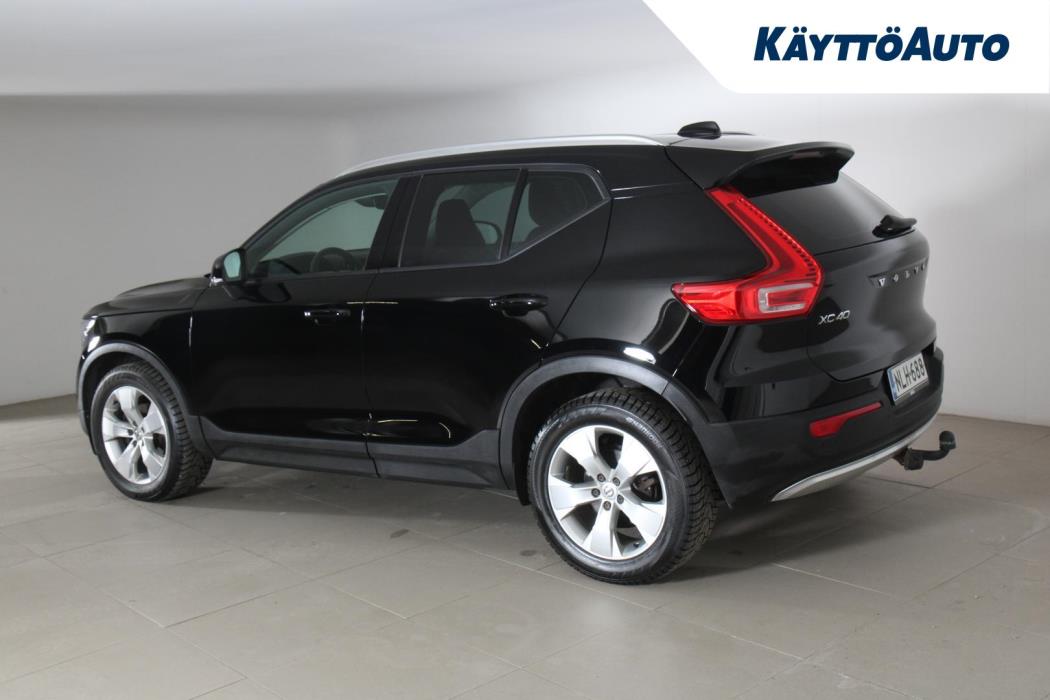 VOLVO XC40 2019