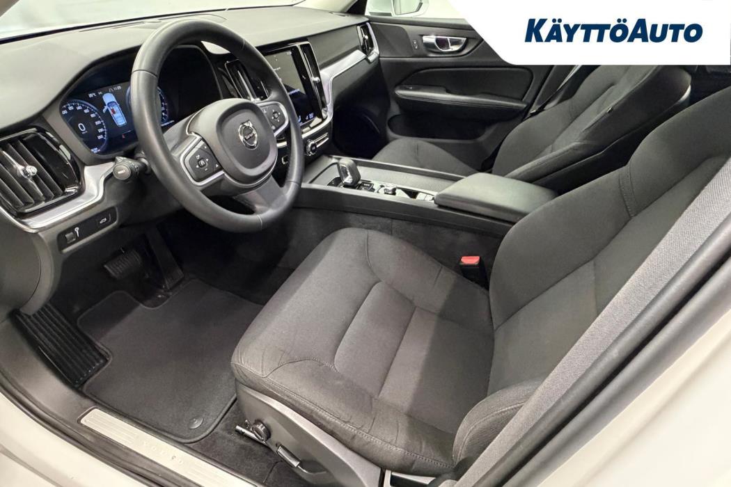 VOLVO V60 2021