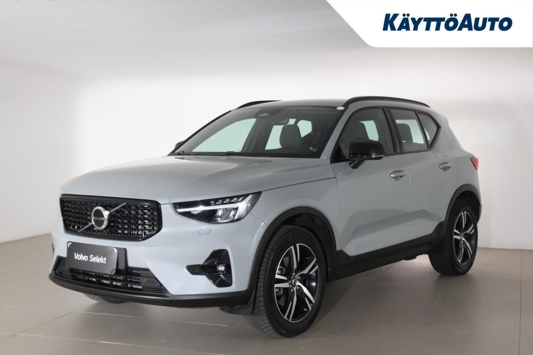 VOLVO XC40 2024