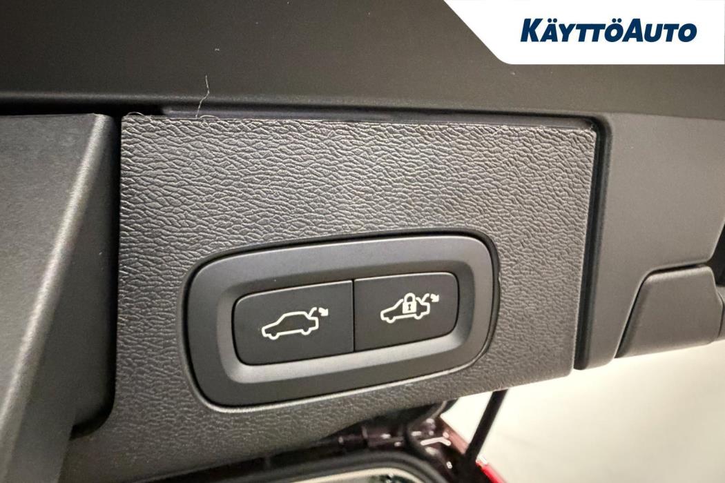 VOLVO XC60 2027