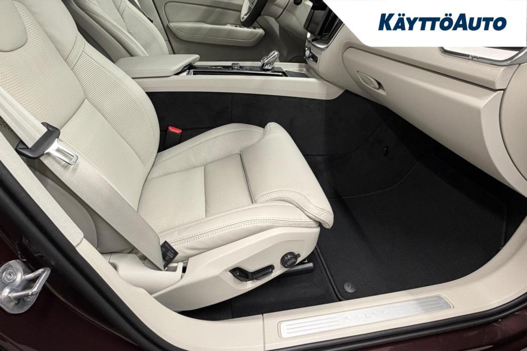 VOLVO XC60 2027