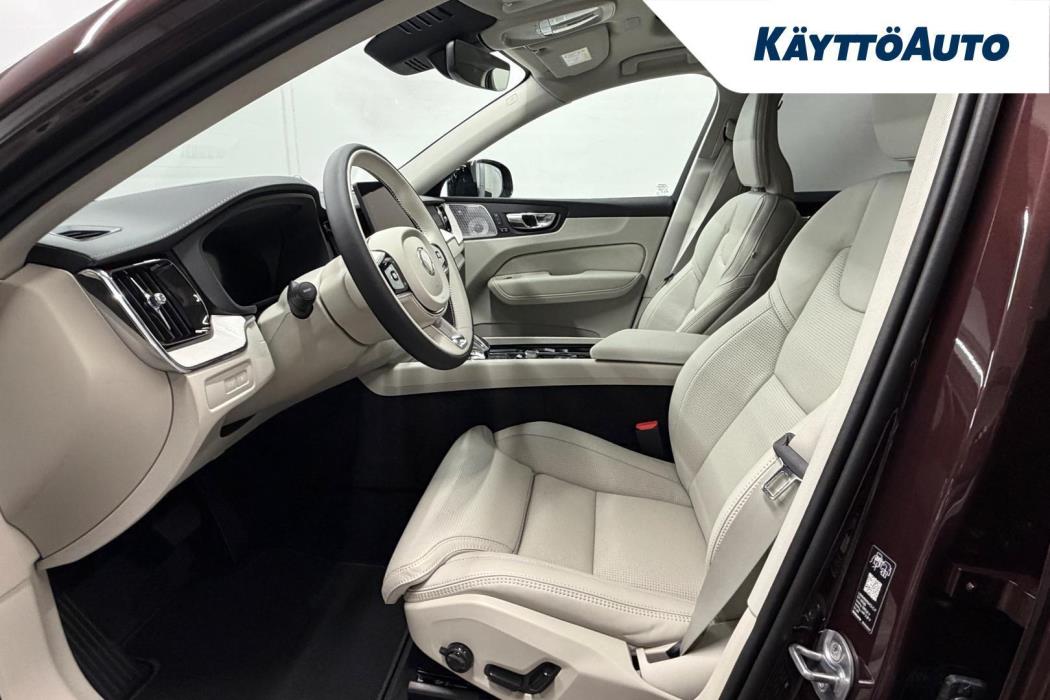 VOLVO XC60 2027