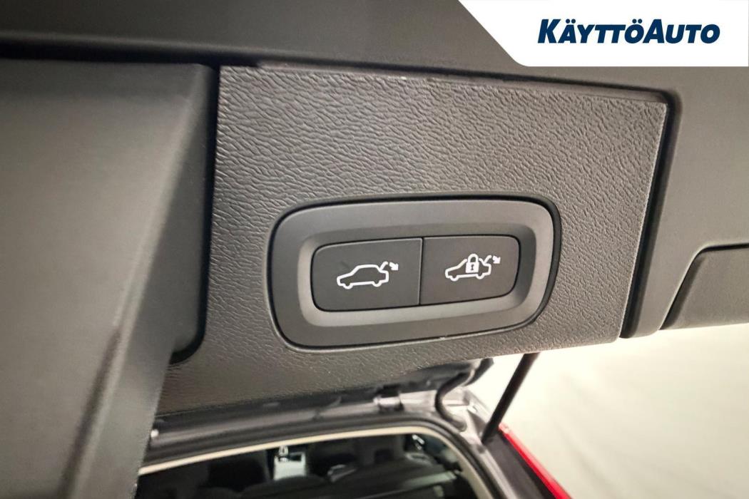 VOLVO XC60 2027