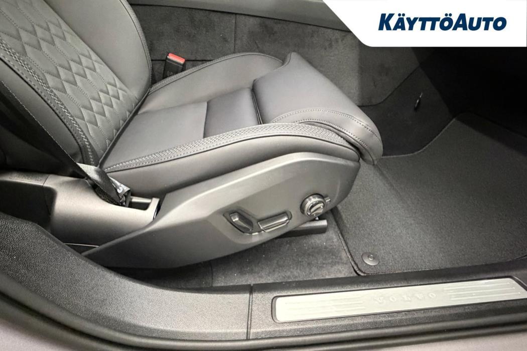 VOLVO XC60 2027