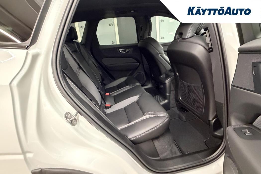 VOLVO XC60 2027