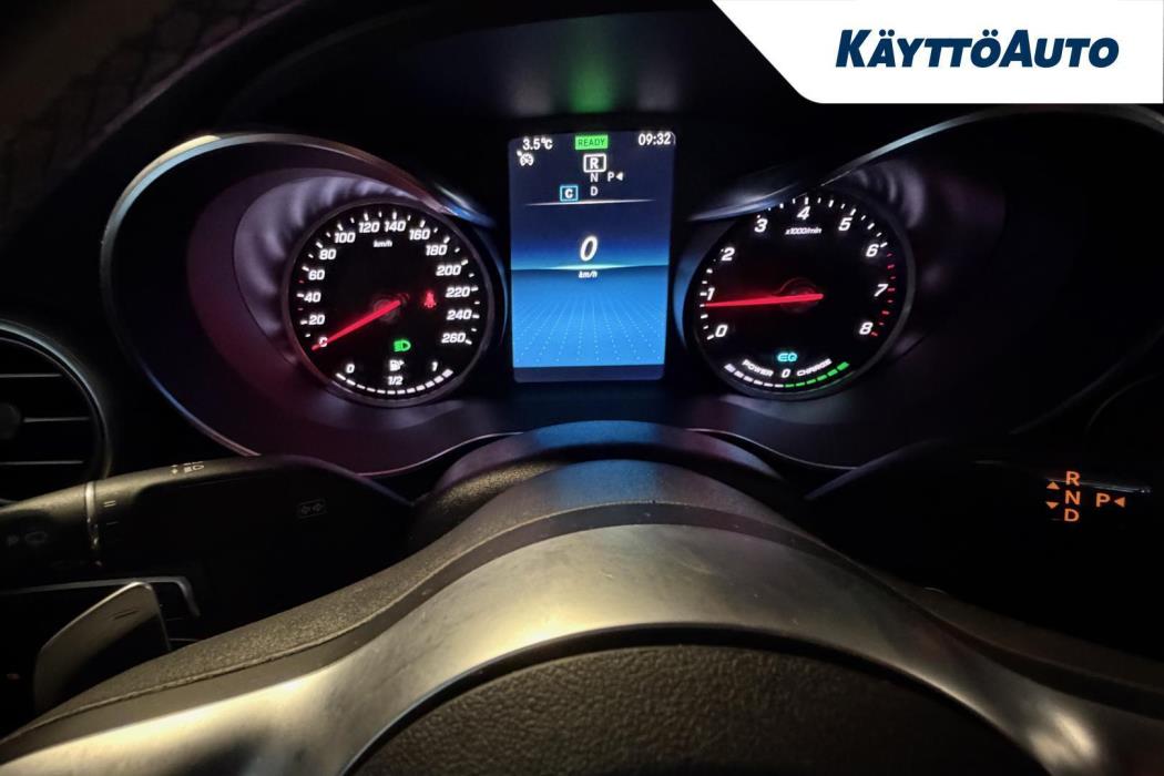 MERCEDES-BENZ C 2021