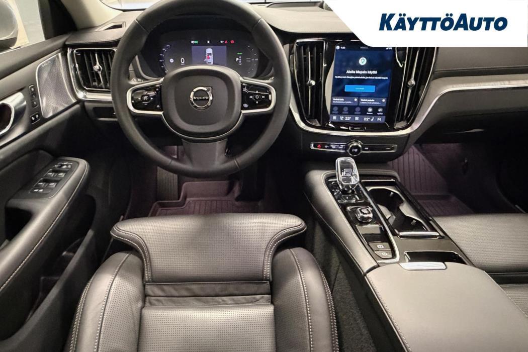 VOLVO V60 2024