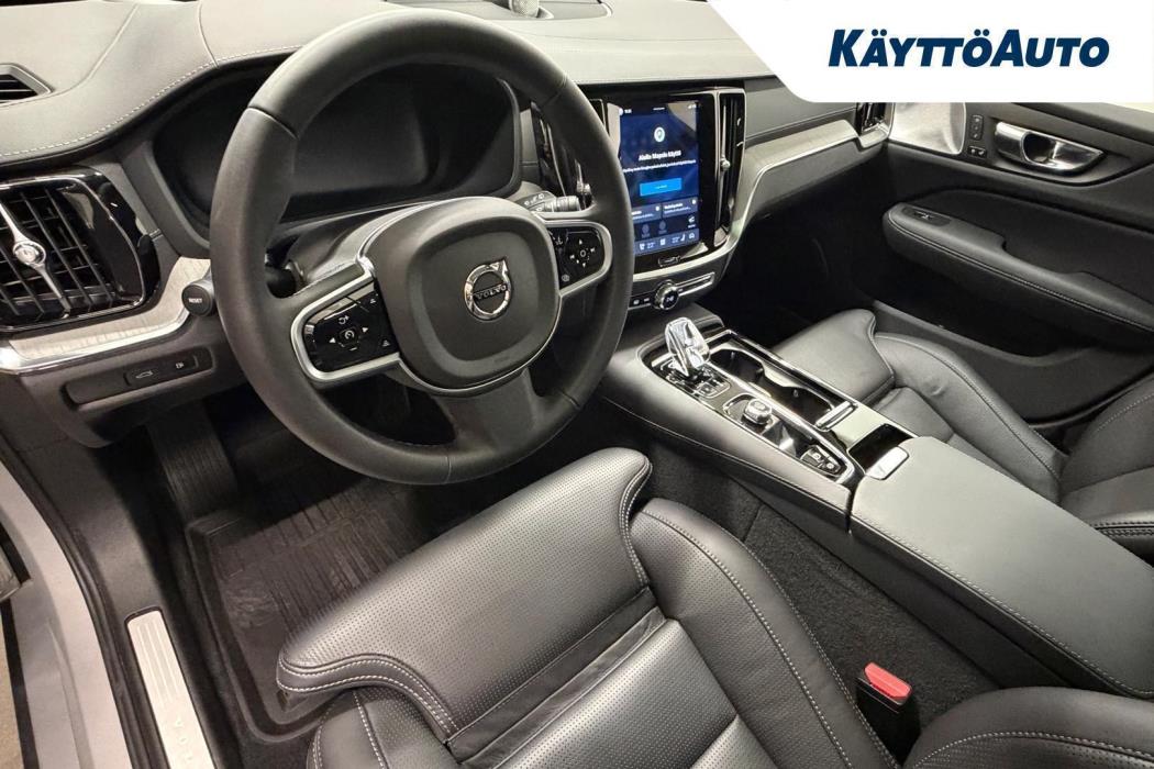 VOLVO V60 2024