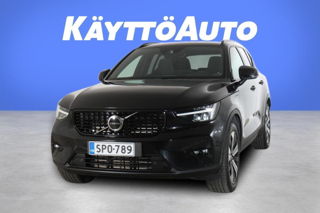 VOLVO XC40 2024