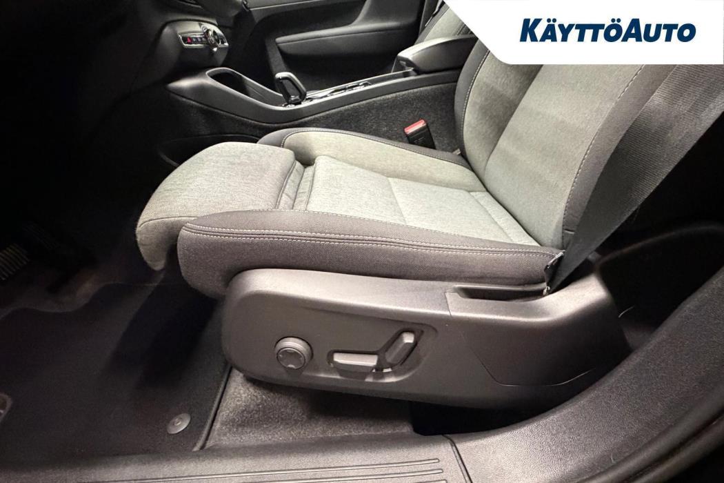 VOLVO XC40 2024