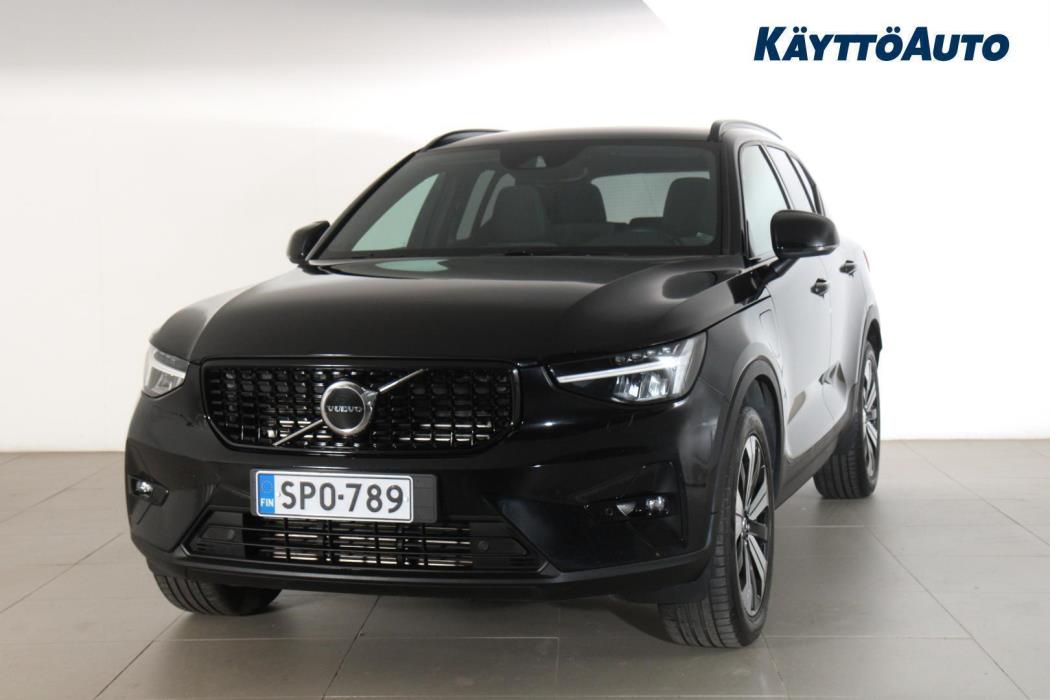 VOLVO XC40 2024