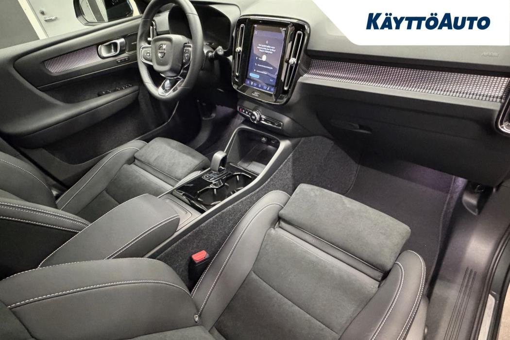 VOLVO EX40 2027