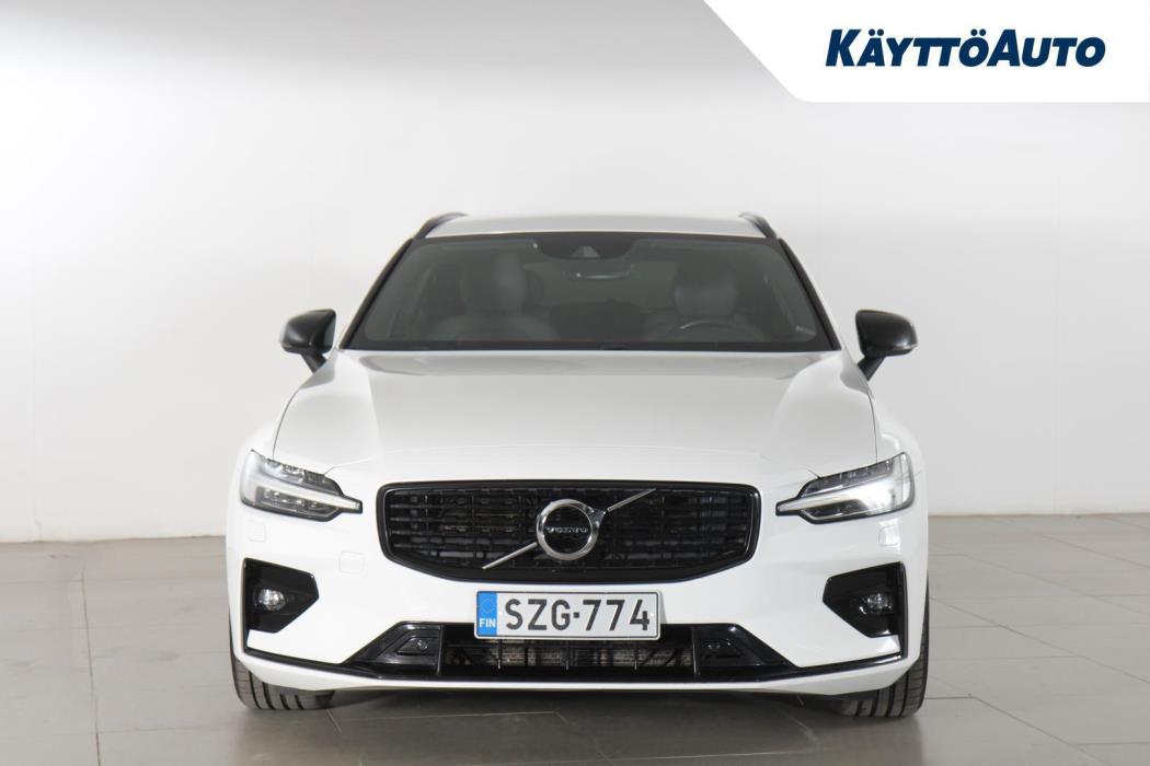 VOLVO V60 2022