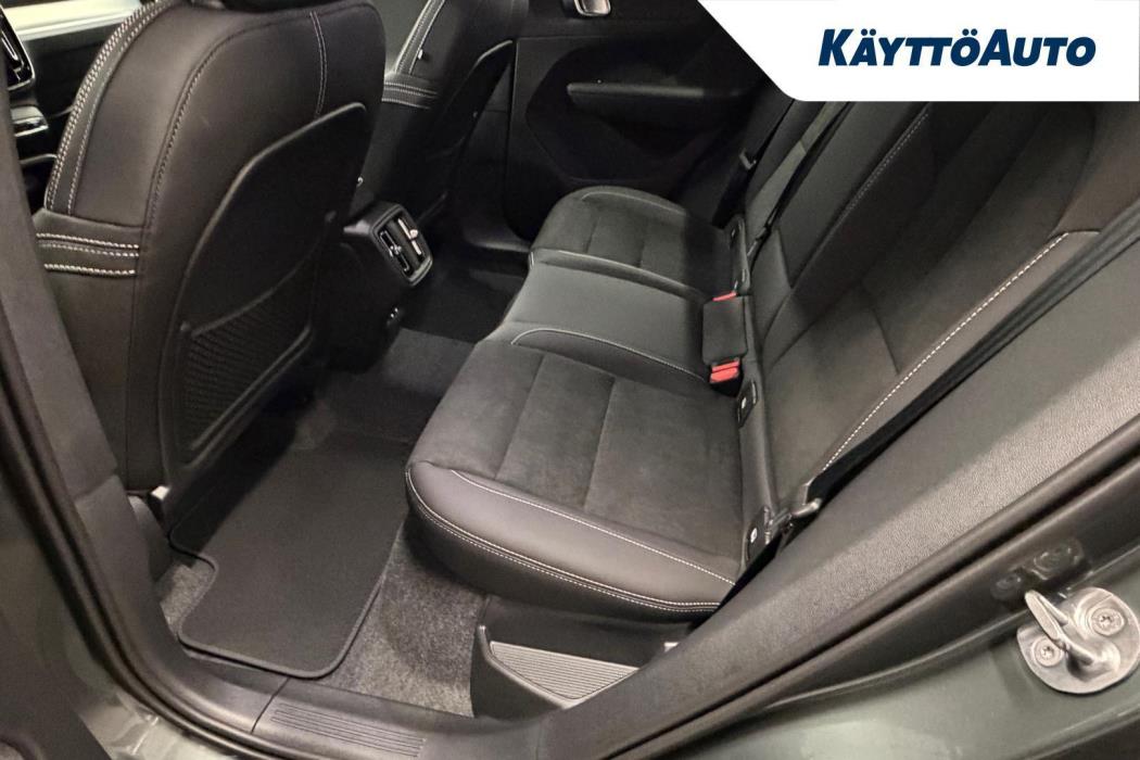 VOLVO XC40 2027