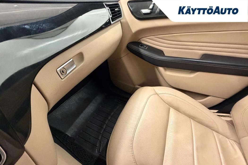 MERCEDES-BENZ GLE 2016