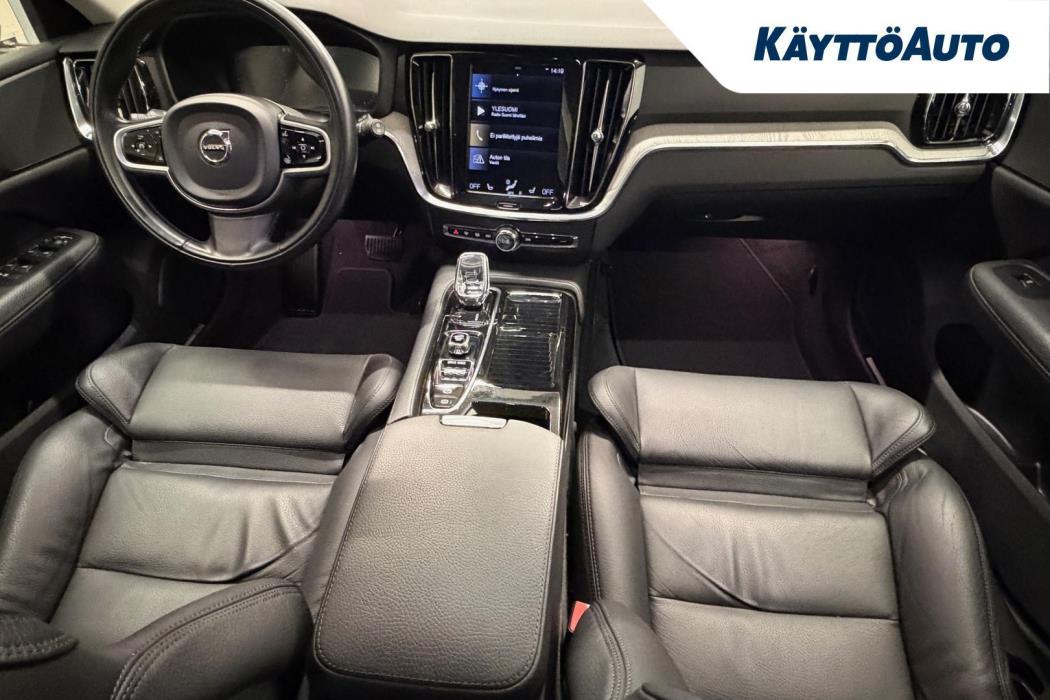 VOLVO V60 2020