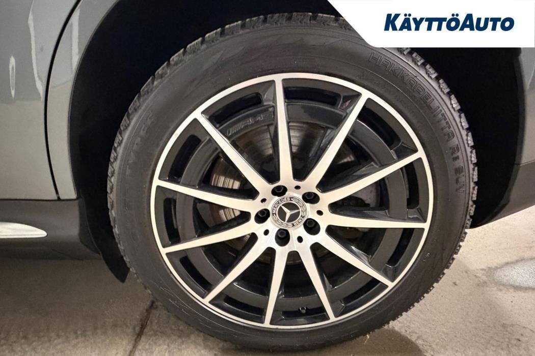 MERCEDES-BENZ EQC 2020