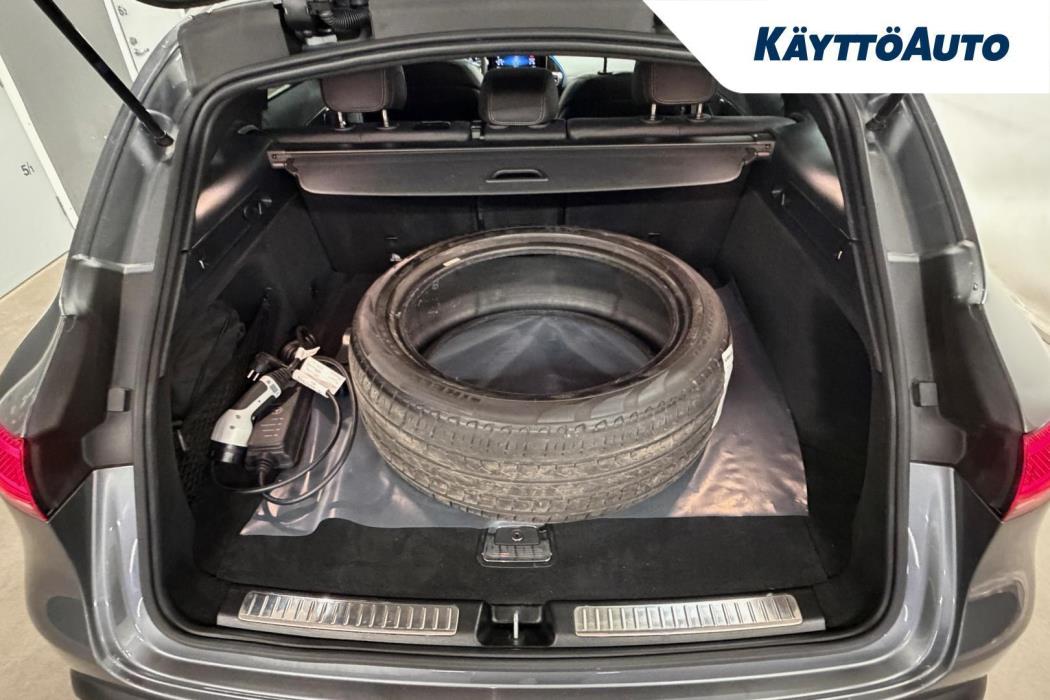 MERCEDES-BENZ EQC 2020