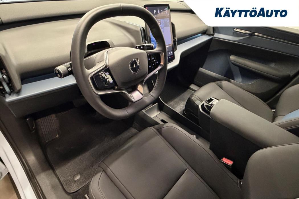 VOLVO EX30 2025