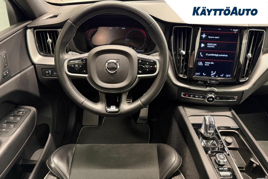 VOLVO XC60 2019