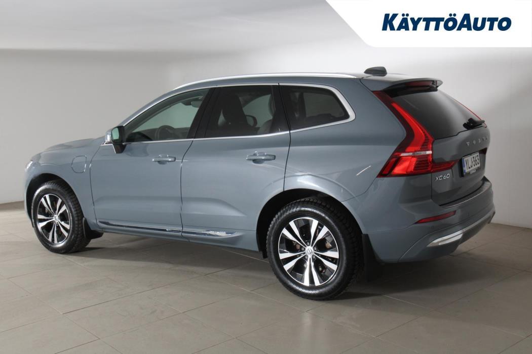 VOLVO XC60 2022