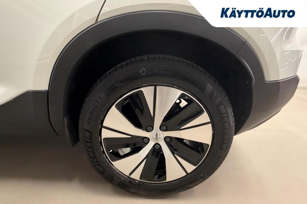 VOLVO XC40 2021