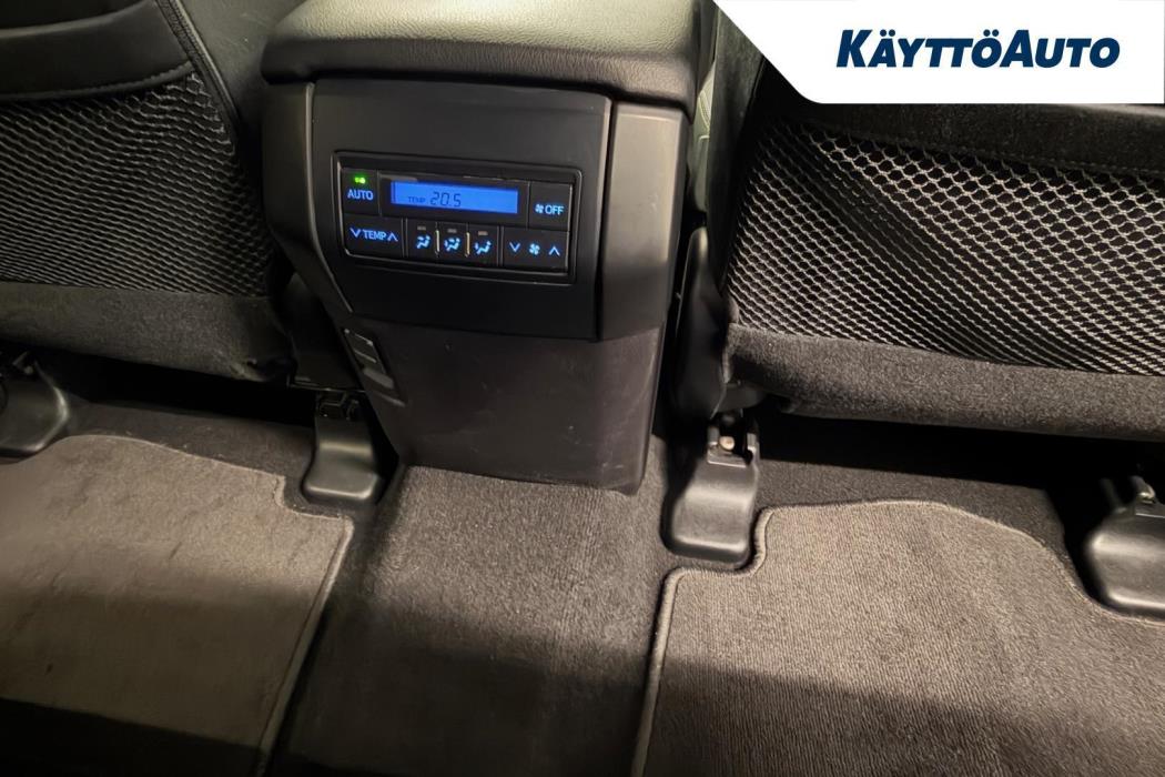 TOYOTA Land Cruiser 2019