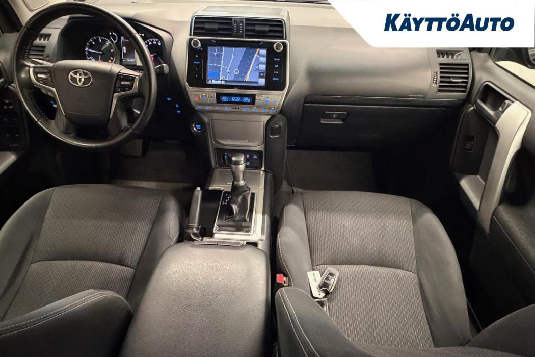 TOYOTA Land Cruiser 2019
