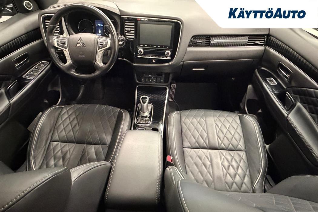 MITSUBISHI Outlander PHEV 2020