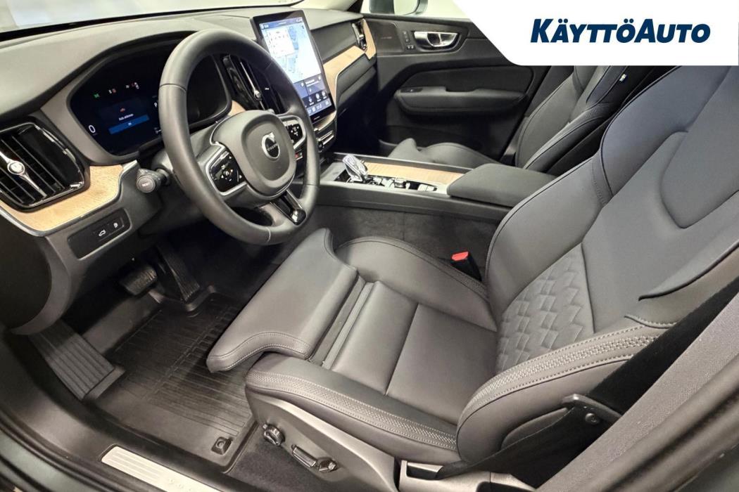 VOLVO XC60 2026