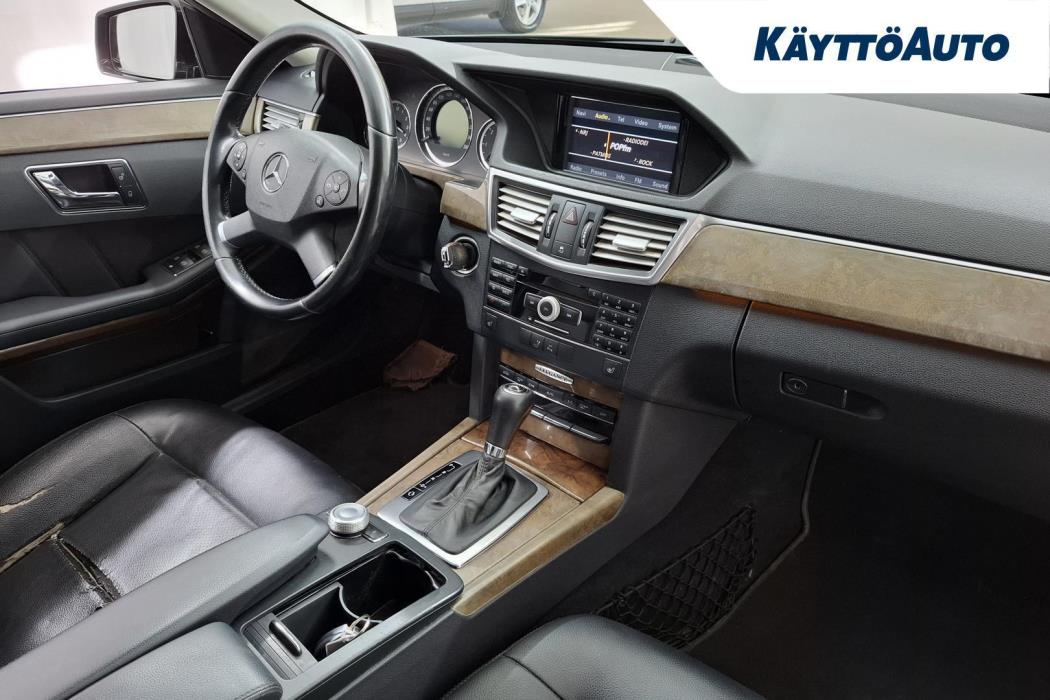 MERCEDES-BENZ E 2010
